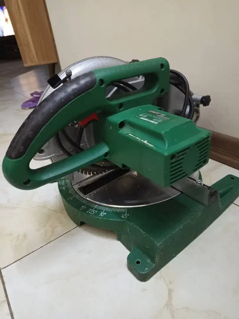 فارسی بر ۱۹۰|ابزارآلات|فردیس, شهرک گلها|دیوار