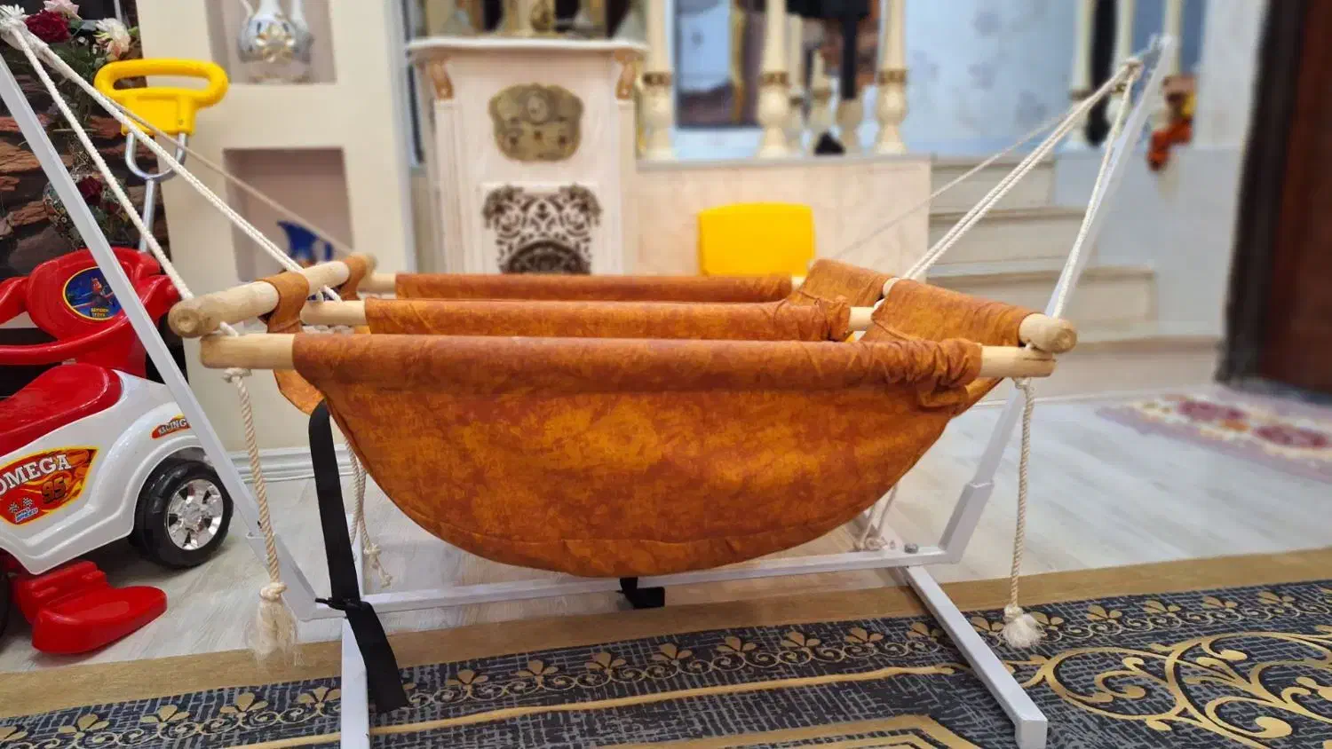 گهواره|تخت و صندلی بچه|مرند, |دیوار