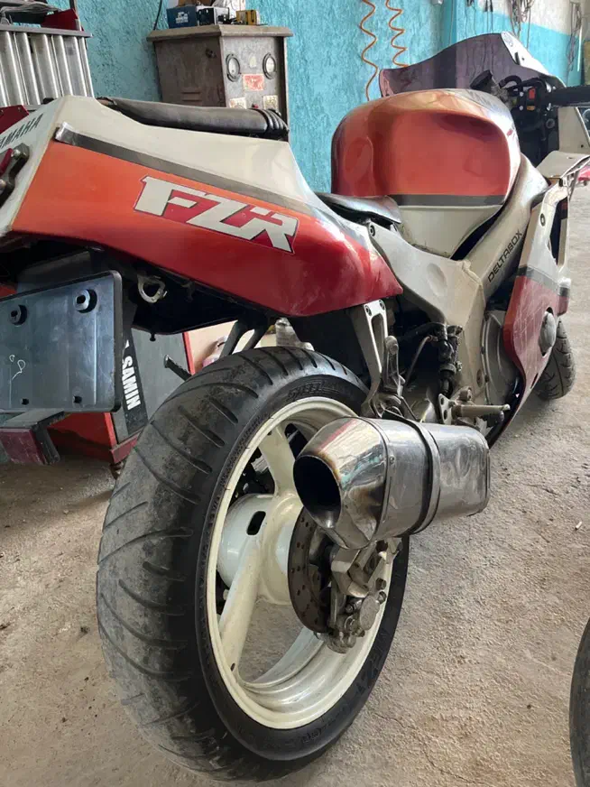 موتور یاماها fzr400|موتورسیکلت|نیشابور, باغرود|دیوار