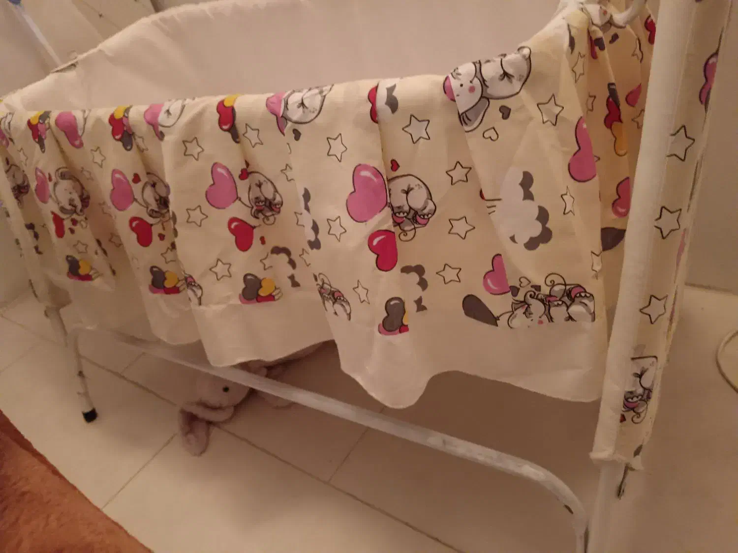 گهواره|اسباب و اثاث بچه|مشهد, عامل|دیوار