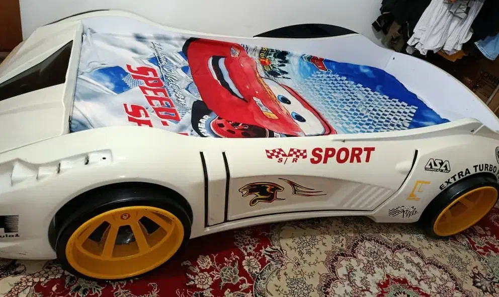 تخت ماشینی بچه|تخت و صندلی بچه|جم, |دیوار