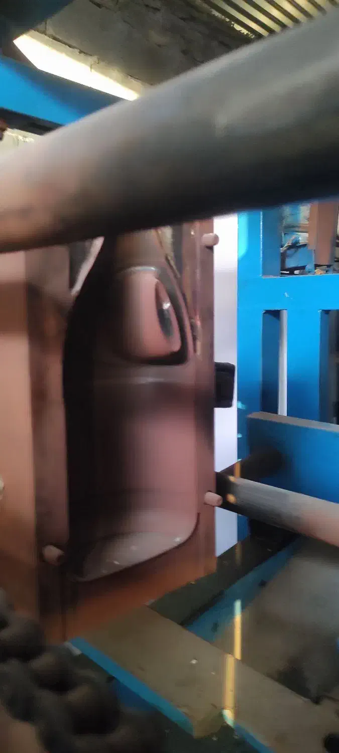 ظروف پلی اتیلن|ماشین‌آلات صنعتی|پاکدشت, پارچین|دیوار