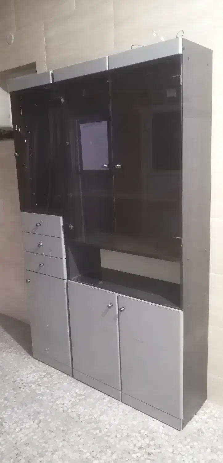 کمدکتابخانه|کتابخانه، شلف، قفسههای دیواری|قم, بنیاد|دیوار