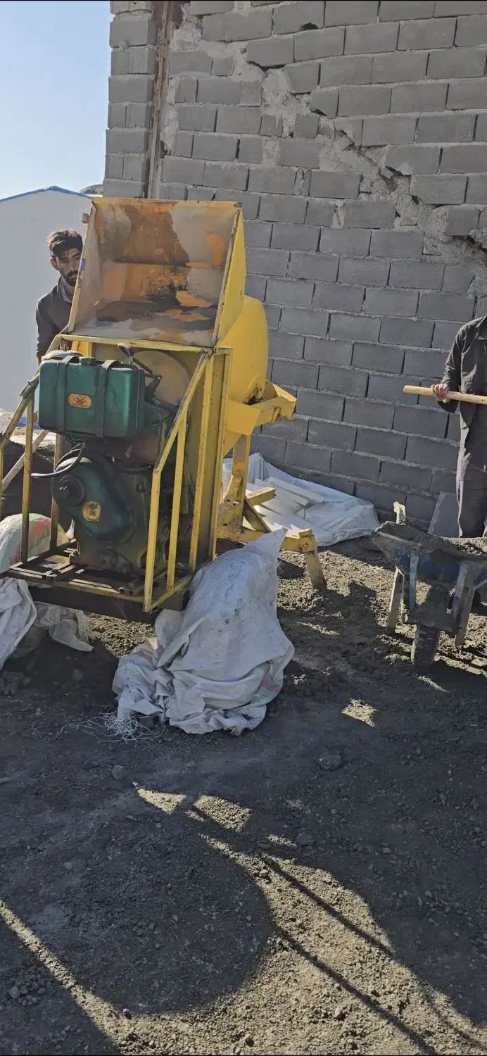 کار گر تولیدی کف پوش|استخدام معماری، عمران و ساختمانی|لامرد, |دیوار