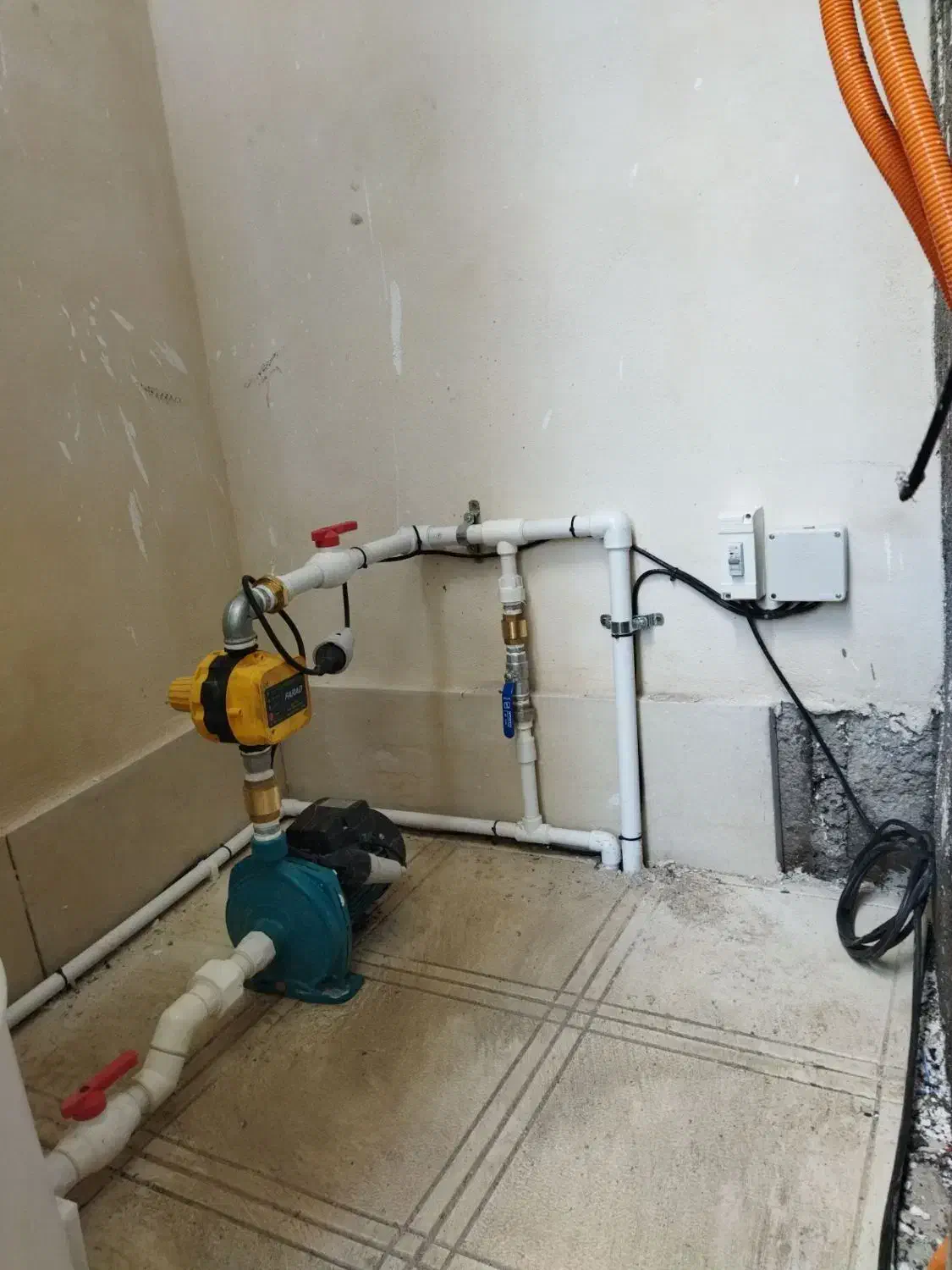 نصب پمپ آب و لوله کشی ساختمان|خدمات پیشه و مهارت|سمنان, |دیوار