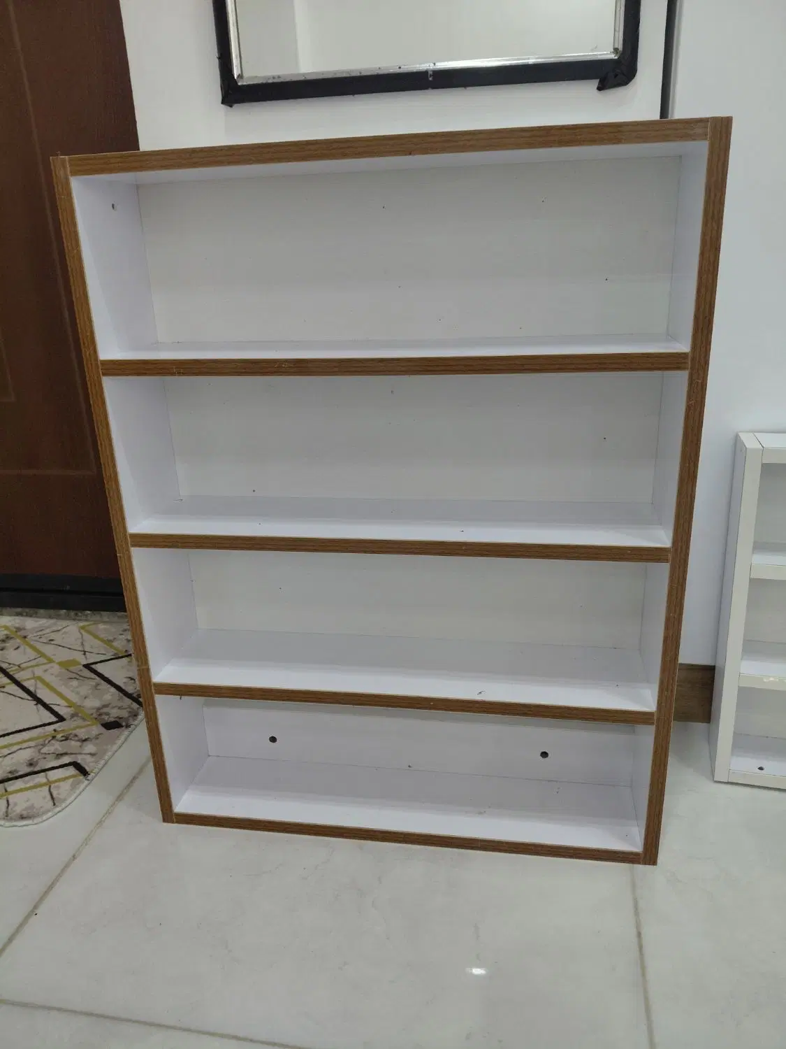 استند لاک|آرایشی، بهداشتی، درمانی|رشت, دباغیان|دیوار