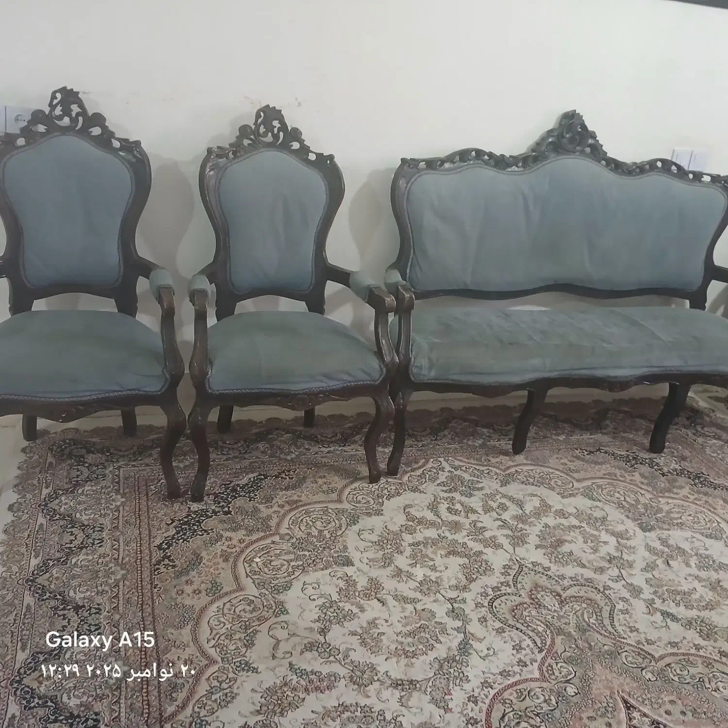 مبل سلطنتی ۹نفره|مبلمان خانگی و میز عسلی|سبزوار, باهنر|دیوار