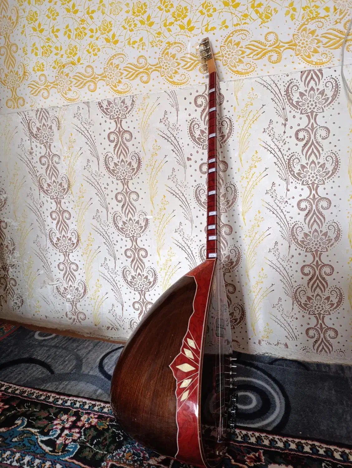 باغلما الکتریک|گیتار، بیس، امپلیفایر|اشنویه, |دیوار