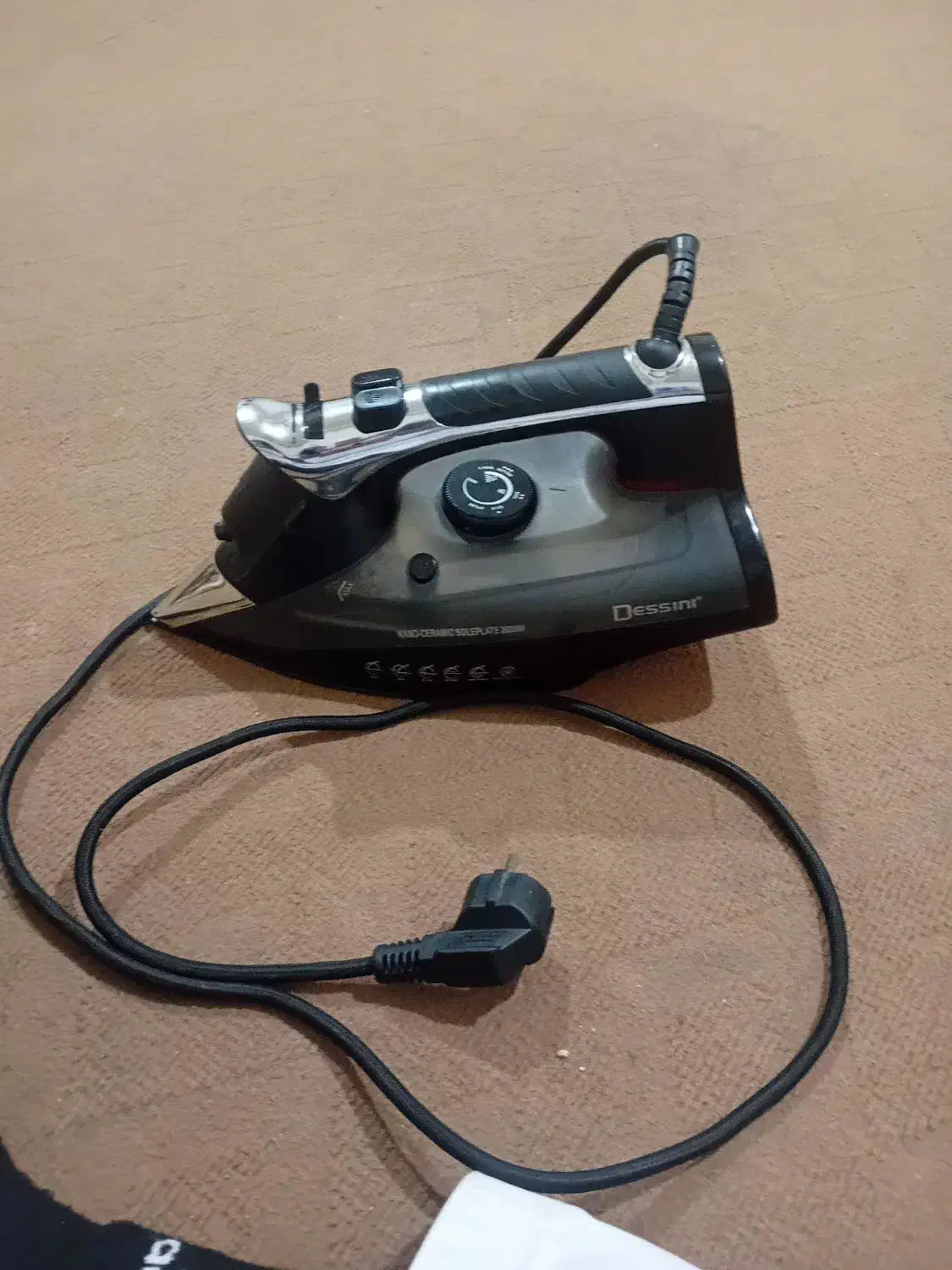 اتو|اتو و لوازم اتو|زاهدان, |دیوار