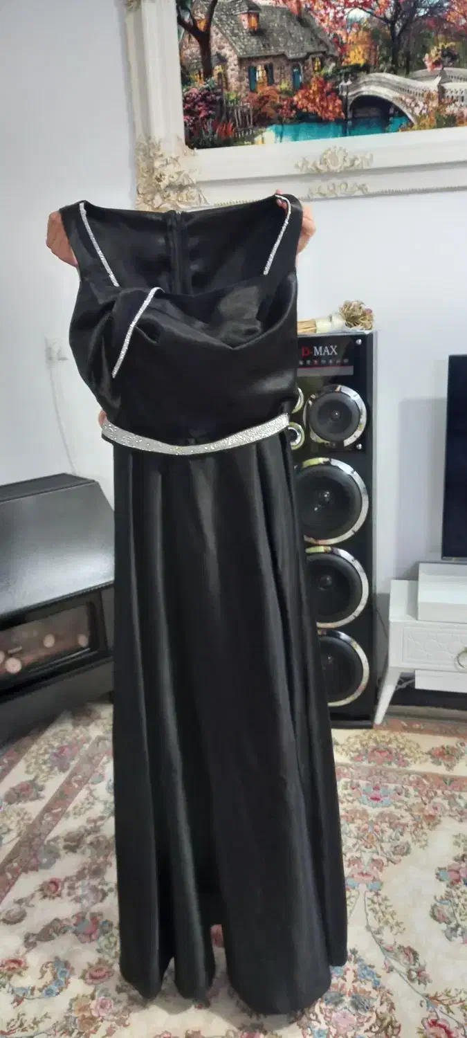 لباس مجلسی|لباس|فریمان, |دیوار