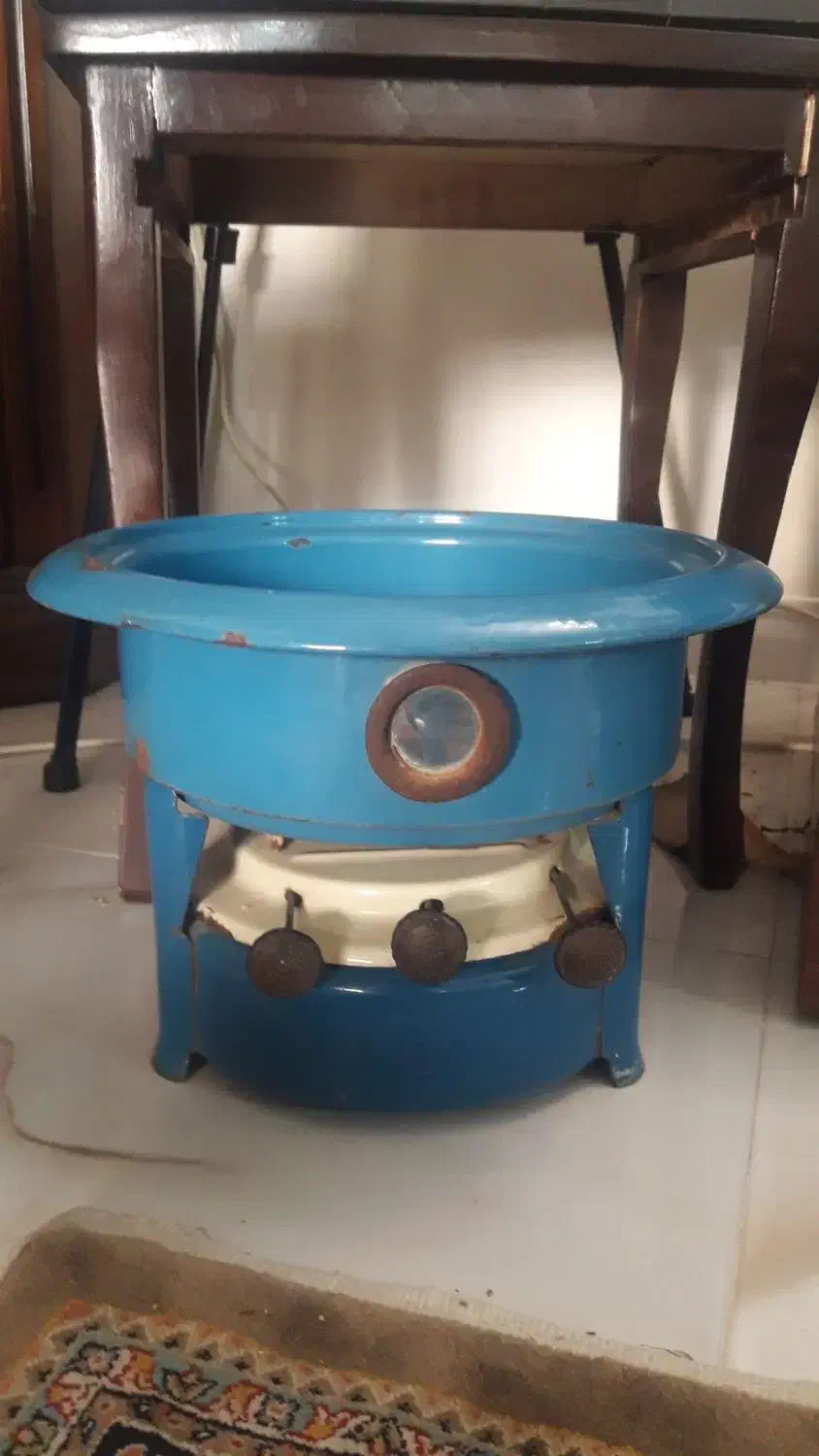 اجاق نفتی هلندی|کلکسیون اشیاء عتیقه|هشتگرد, فاز ۲ مهستان|دیوار