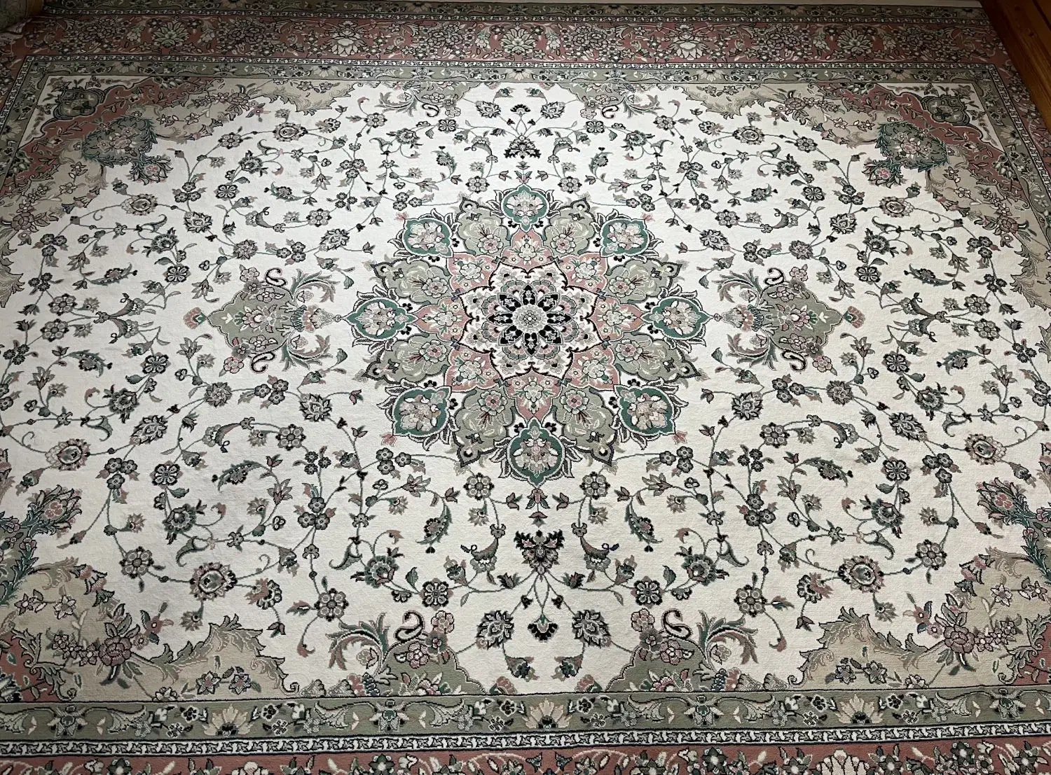 فرش ماشینی|فرش|چالوس, |دیوار