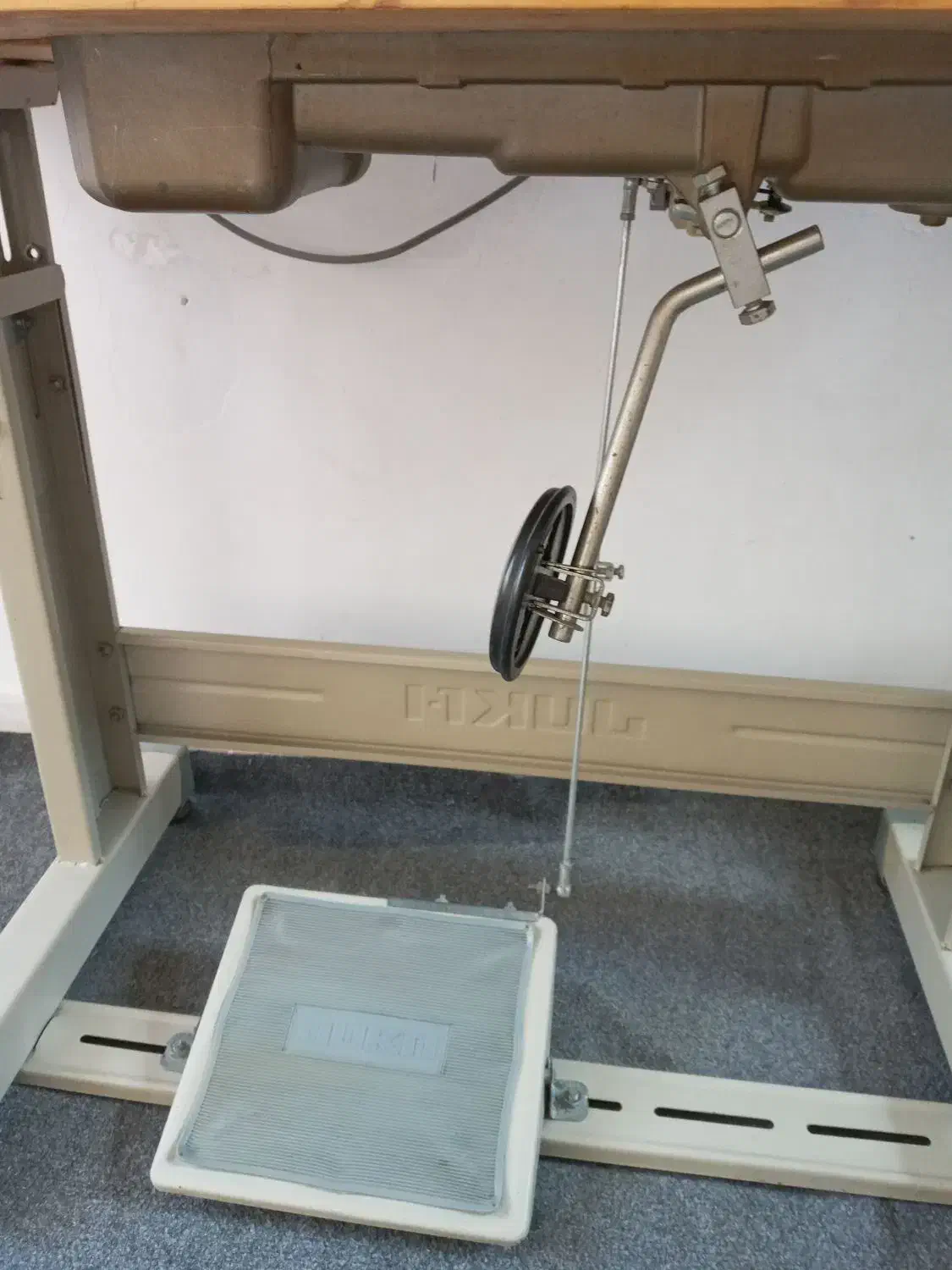 فروش چرخ صنعتی خانگی|چرخ خیاطی و ریسندگی|ساری, |دیوار