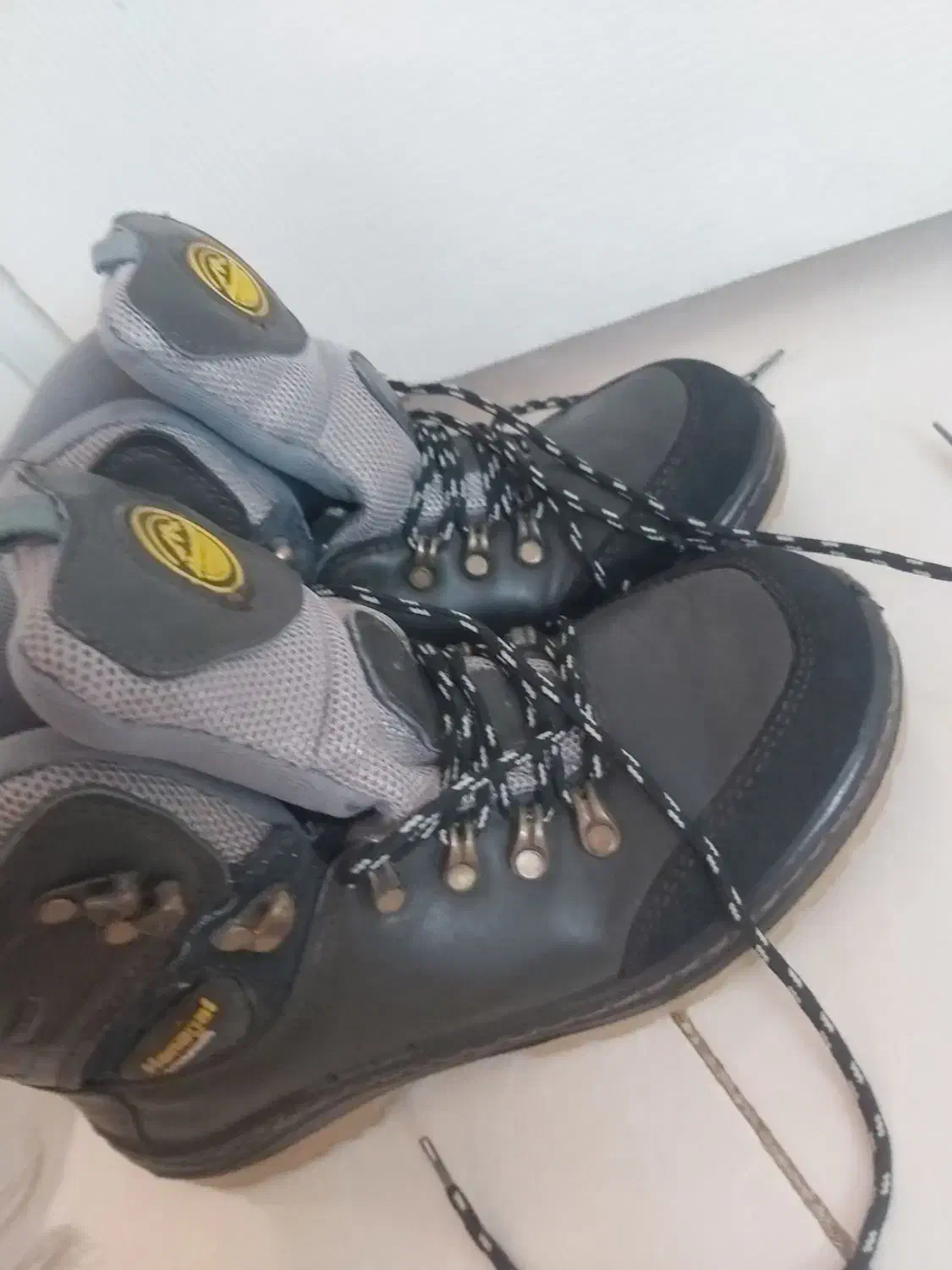 پوتین پسرانه|کفش و لباس بچه|پردیس, فاز ۴|دیوار