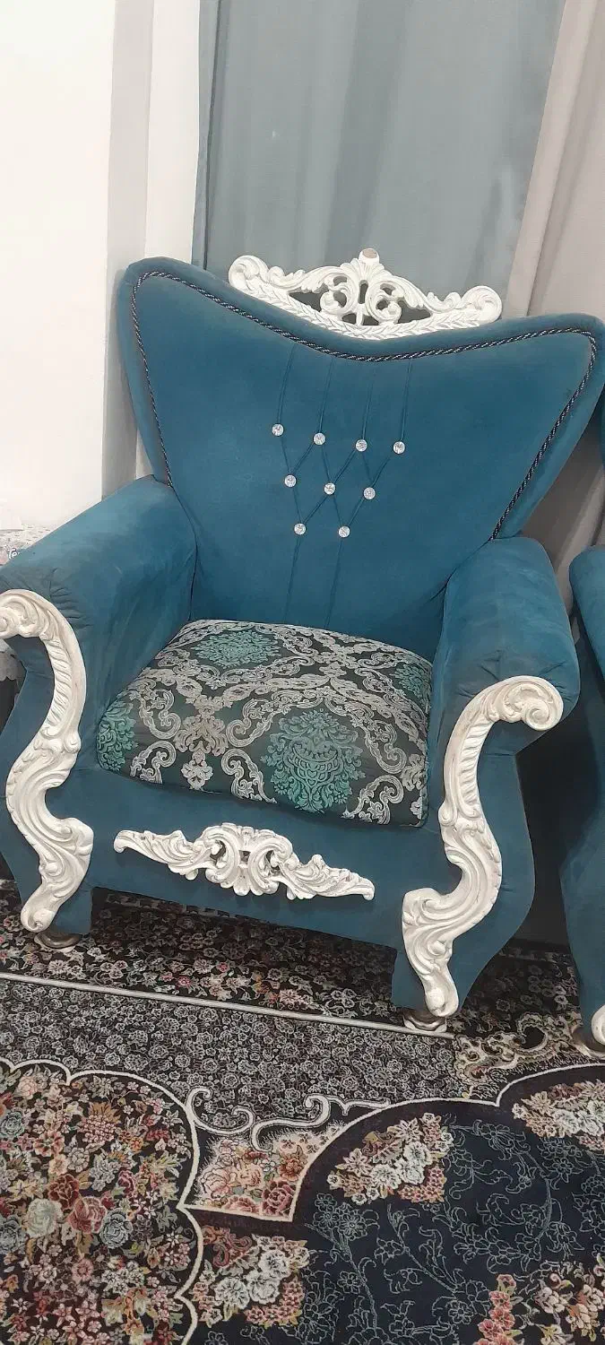 مبل در حد نو|مبلمان خانگی و میز عسلی|رشت, شهرک آیت الله منتظری|دیوار