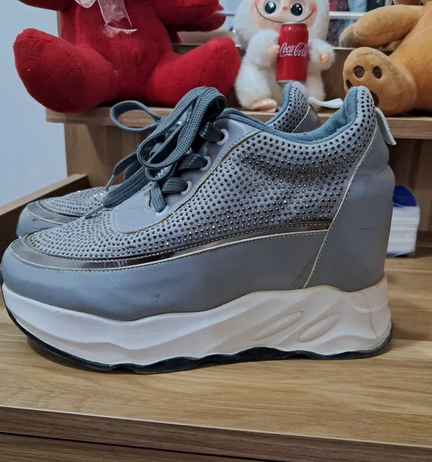 تعدادی کفش درحد نو|کیف، کفش، کمربند|بندر کنگان, |دیوار