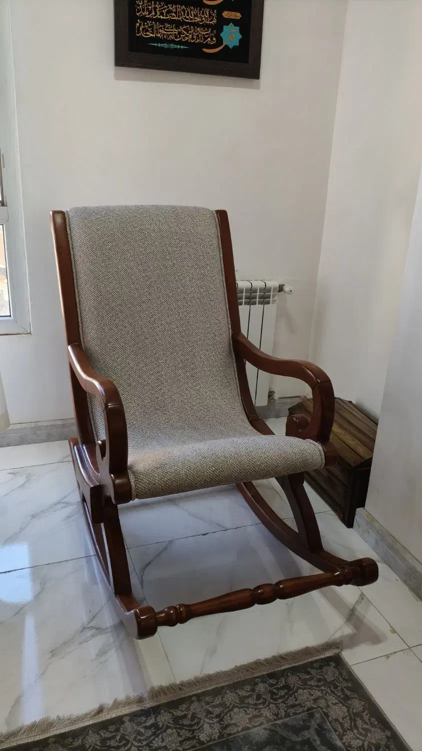 فروش صندلی راک کاملا نو|صندلی و نیمکت|رشت, گلباغ نماز|دیوار