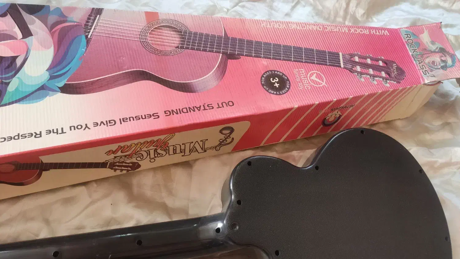 گیتار نونو استفاده نشده|گیتار، بیس، امپلیفایر|سنندج, |دیوار