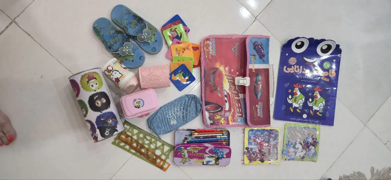 تعدادی لوازم بازی باهم ۲۵۰|اسباببازی|اسلامشهر, شهرک واوان|دیوار
