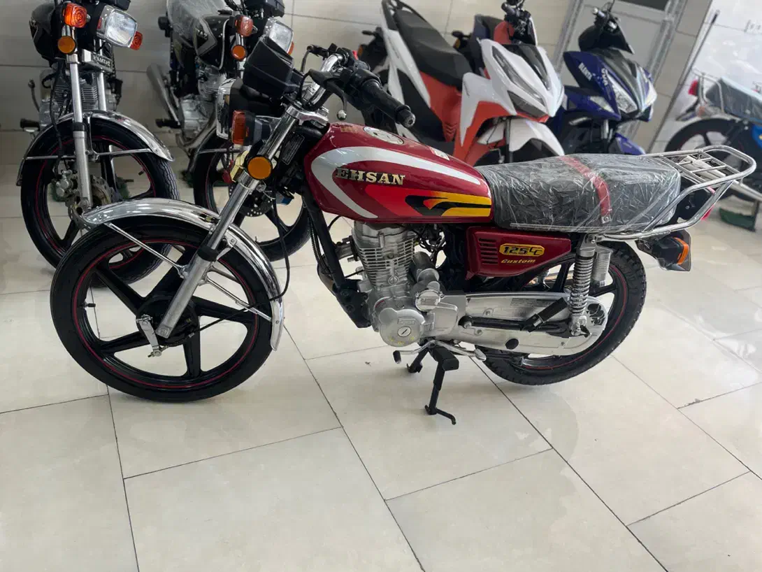 احسان 125 CDI تمیز در حد خشک کم کار|موتورسیکلت|یزد, |دیوار