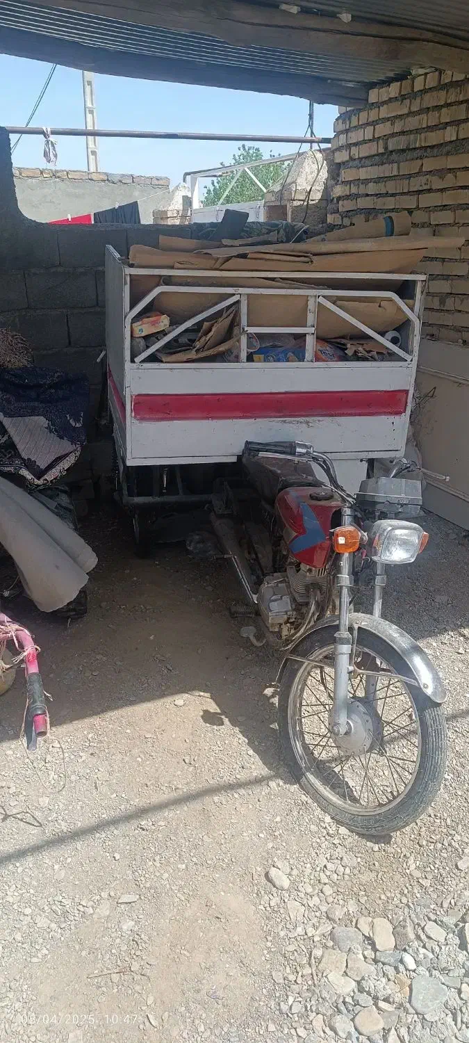 یک عدد متور سه چرخ و یک کمد بوفه با چوب درجه یک|موتورسیکلت|مشهد, بهمن|دیوار