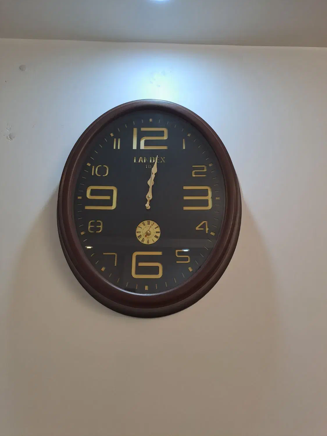 دوعددساعت دیواری سالم|ساعت دیواری و تزئینی|نیشابور, شهرک قدس|دیوار