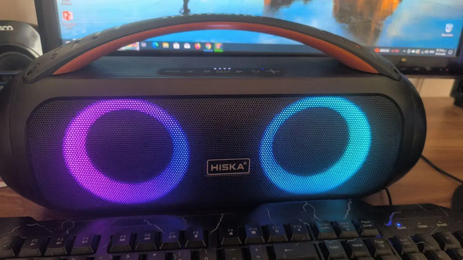 باند HISKA|سیستم صوتی خانگی|میانه, |دیوار