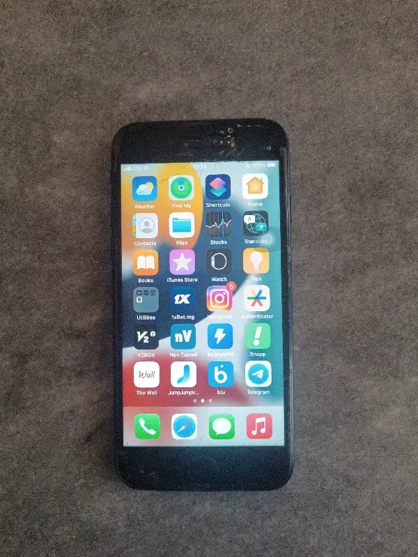 iPhone 7|موبایل|خرم‌آباد, |دیوار