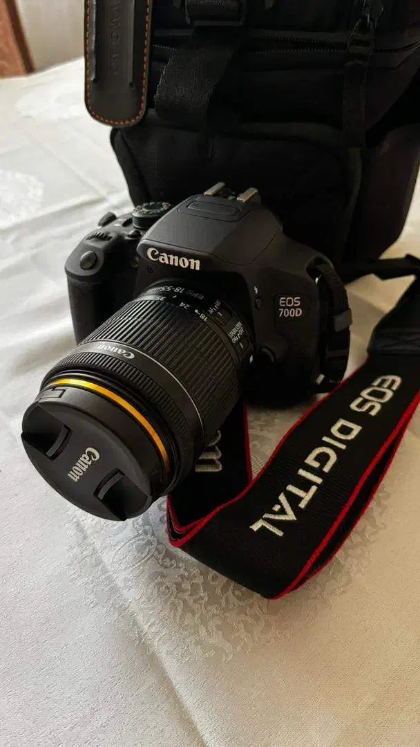 دوربین کانن 700D|دوربین عکاسی و فیلم‌برداری|تهران, نیلوفر|دیوار