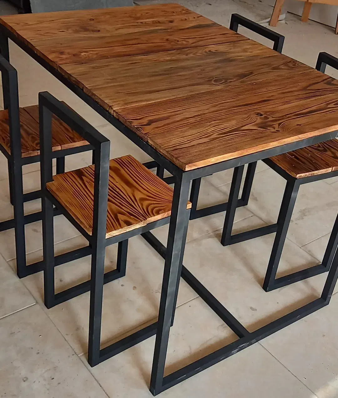 میز وصندلی چوب فلز|میز و صندلی غذاخوری|کاشان, کارگر|دیوار