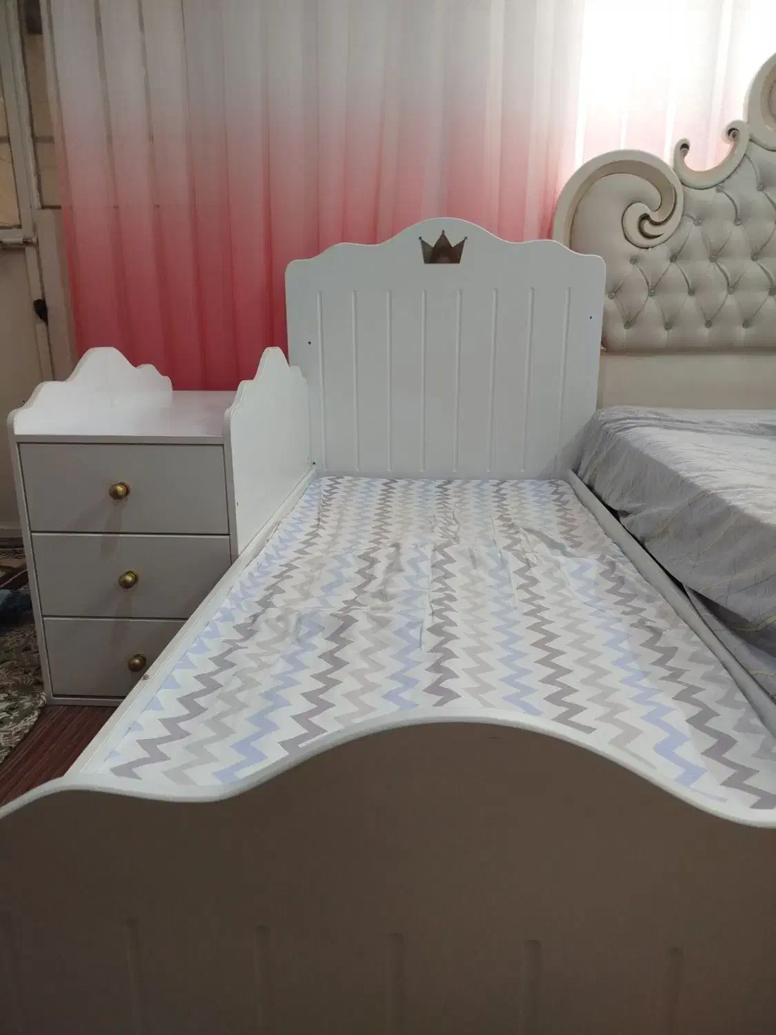 سرویس تخت کودک و نوجوان|تخت و صندلی بچه|سبزوار, هویزه|دیوار