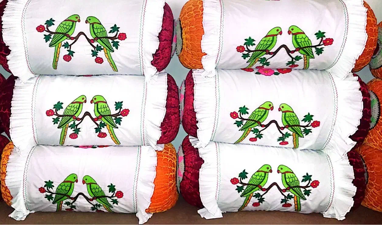 بالش سنتی لری|رختخواب، بالش، پتو|شاهینشهر, شهرک ردانی پور|دیوار