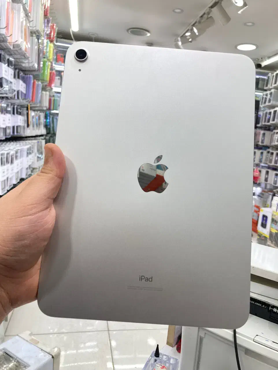 ipad 10 generation 64 11inch|تبلت|شیراز, زند|دیوار