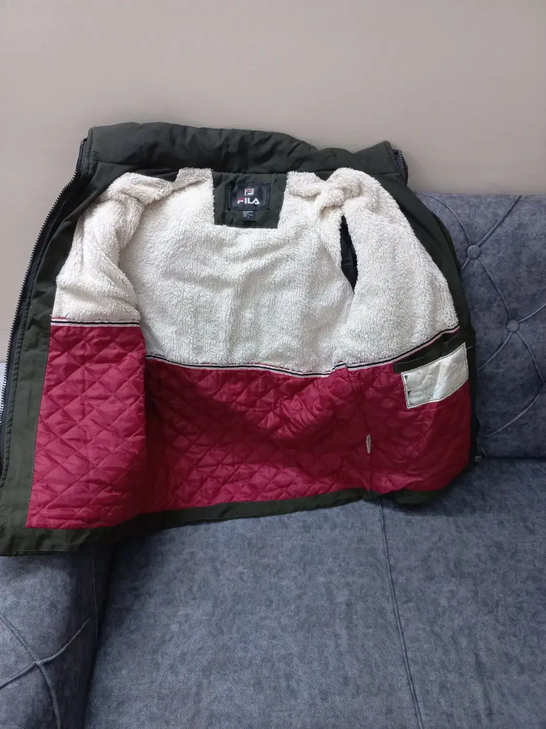 ۱عددکاپشنمردانهو۱عددسویشرتدرحدنو|لباس|تهران, بلورسازی|دیوار