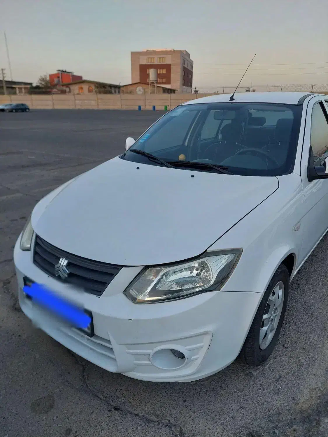 ساینا معمولی سفید مدل آخر ۹۷|خودرو سواری و وانت|فردیس, قریشی|دیوار