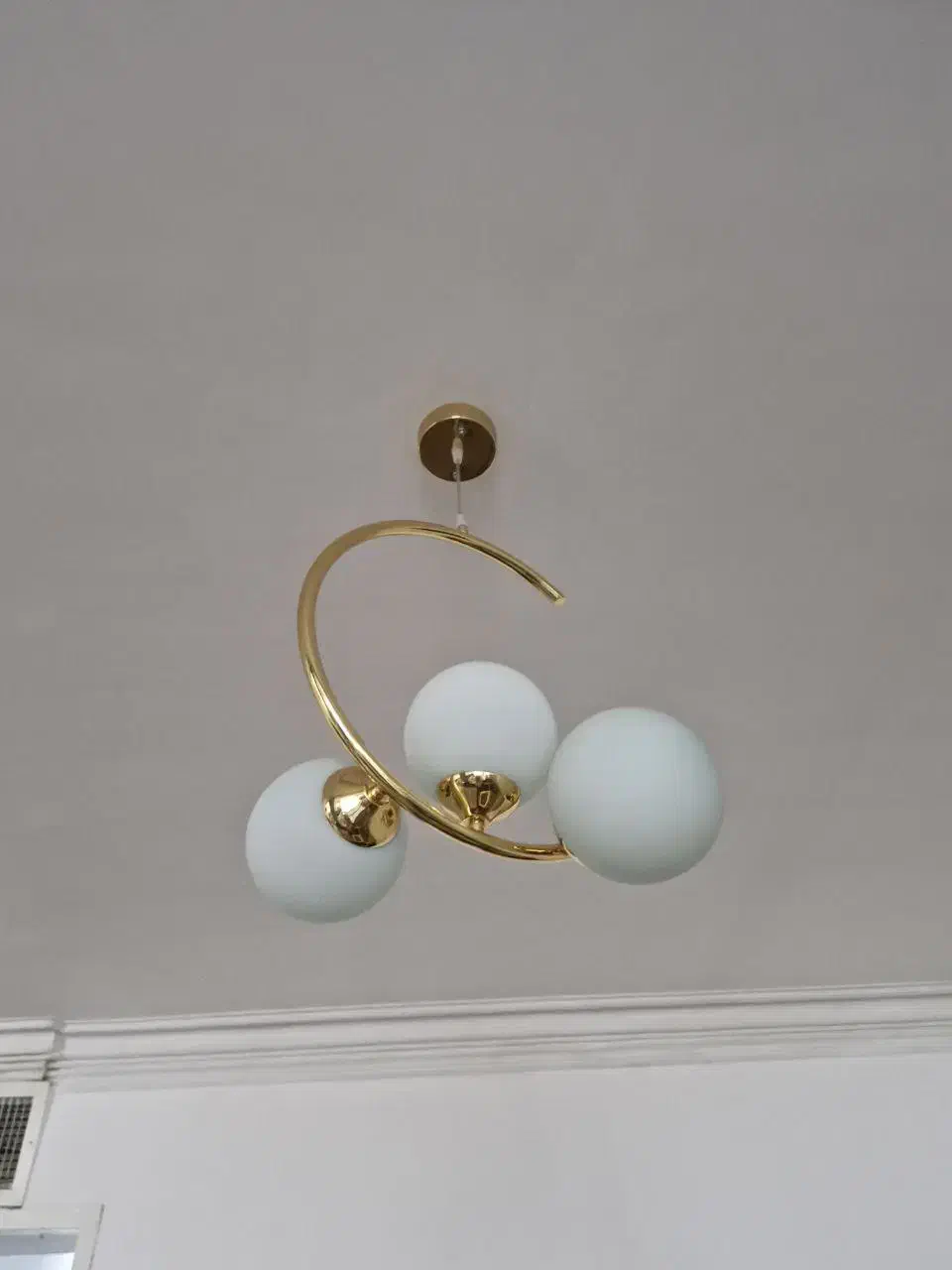 لوستر|لوستر و چراغ آویز|نیشابور, گمنام غربی|دیوار