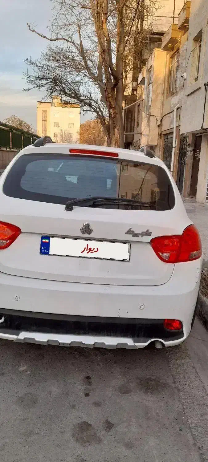 کوئیک سفید مدل ۴۰۱|خودرو سواری و وانت|مشهد, کارگران|دیوار