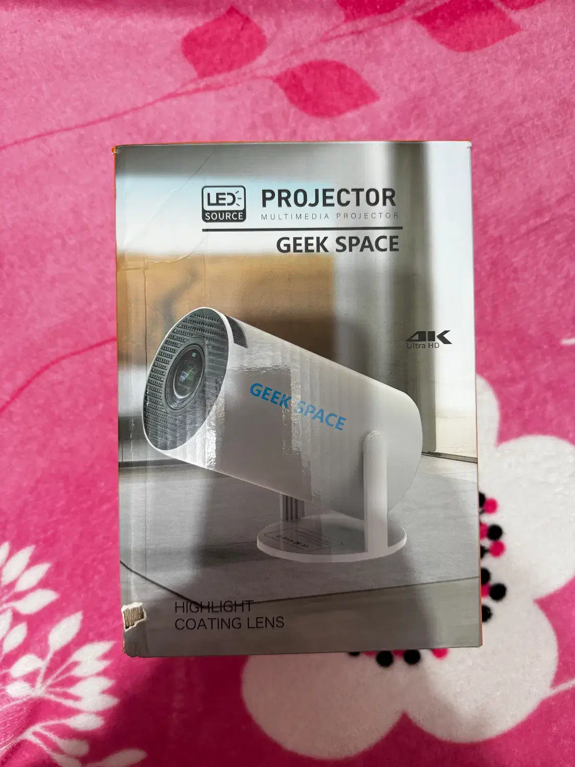 ویدیو پروژکتور  geek space ultra Hd 4K|تلویزیون و پروژکتور|رشت, پارک شهر|دیوار