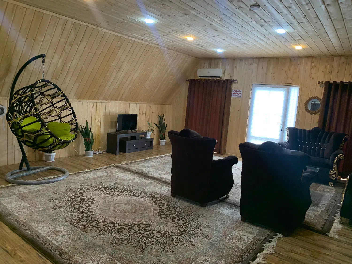 ویلاسوییسی با تمام امکانات ویو جنگلی قلعه رودخان|اجارهٔ کوتاهمدت ویلا و باغ|فومن, |دیوار