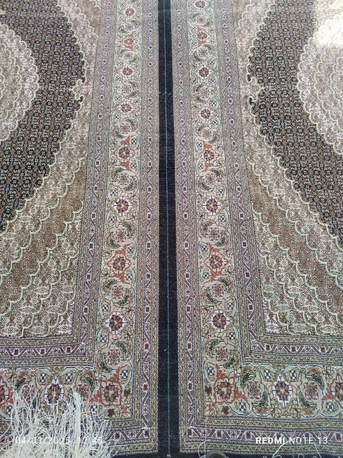 فرش خام هنوز نرفته پرداخت نشده است|فرش|مراغه, |دیوار