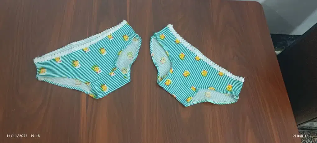 لباس زیر زنانه|لباس|بانه, |دیوار