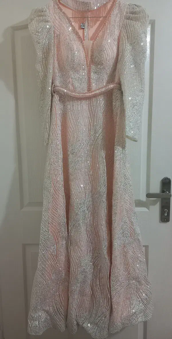 لباس مجلسی|لباس|پاکدشت, حصار امیر|دیوار