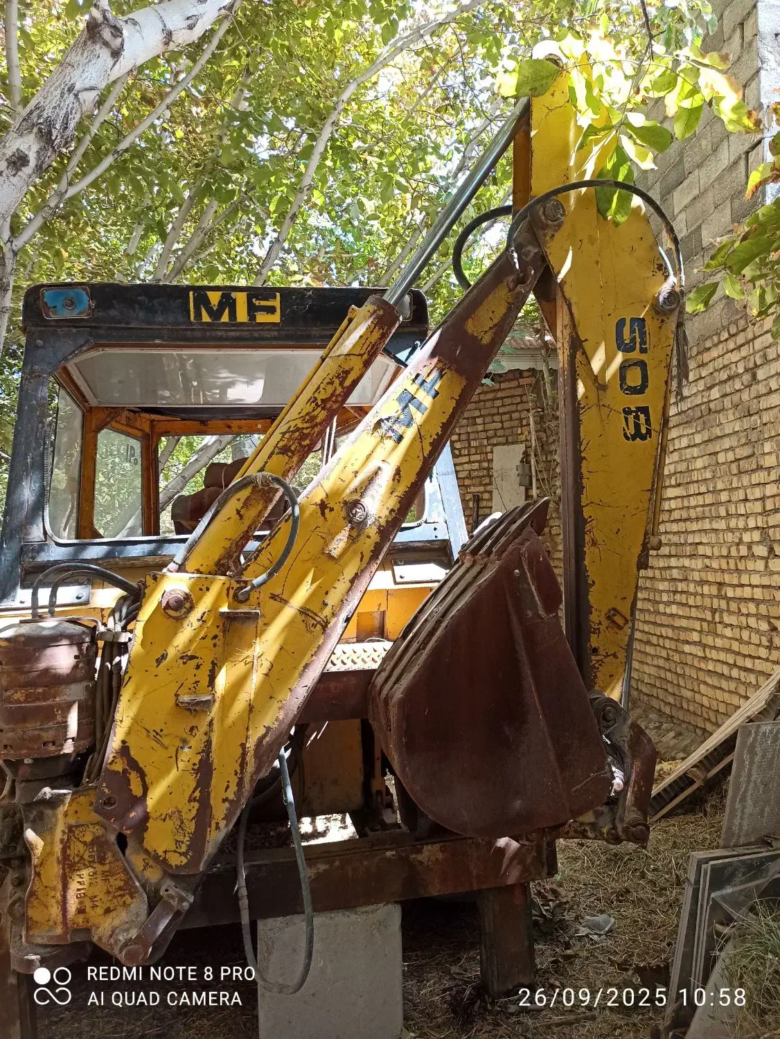 بکهو انگلیسی ۱۳۵۷|خودرو سنگین|ابریشم, |دیوار