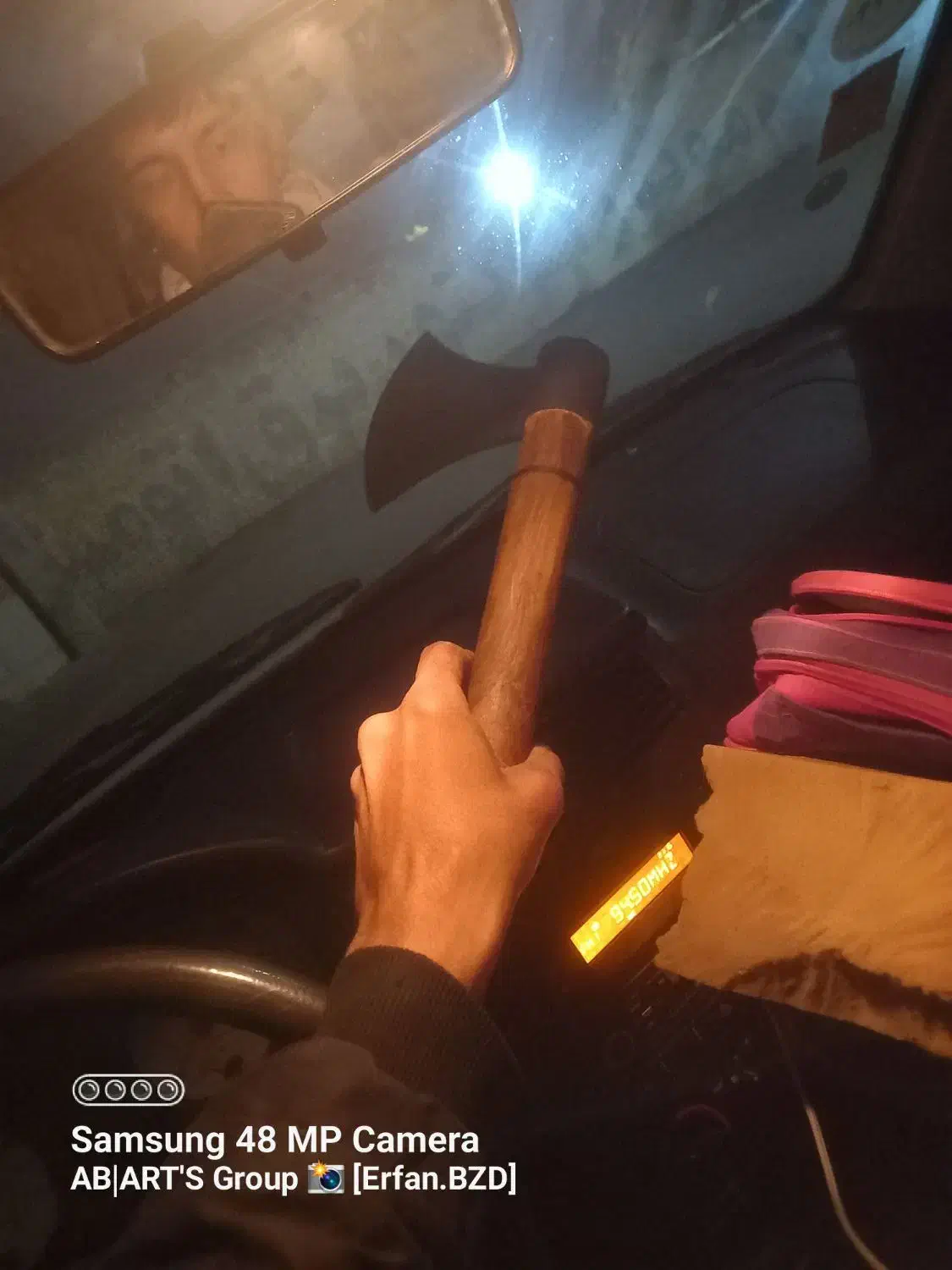 تبر فولادی/دسته چوب سرخ/۶۰سانتی|کوهنوردی و کمپینگ|شیروان (خراسان), |دیوار