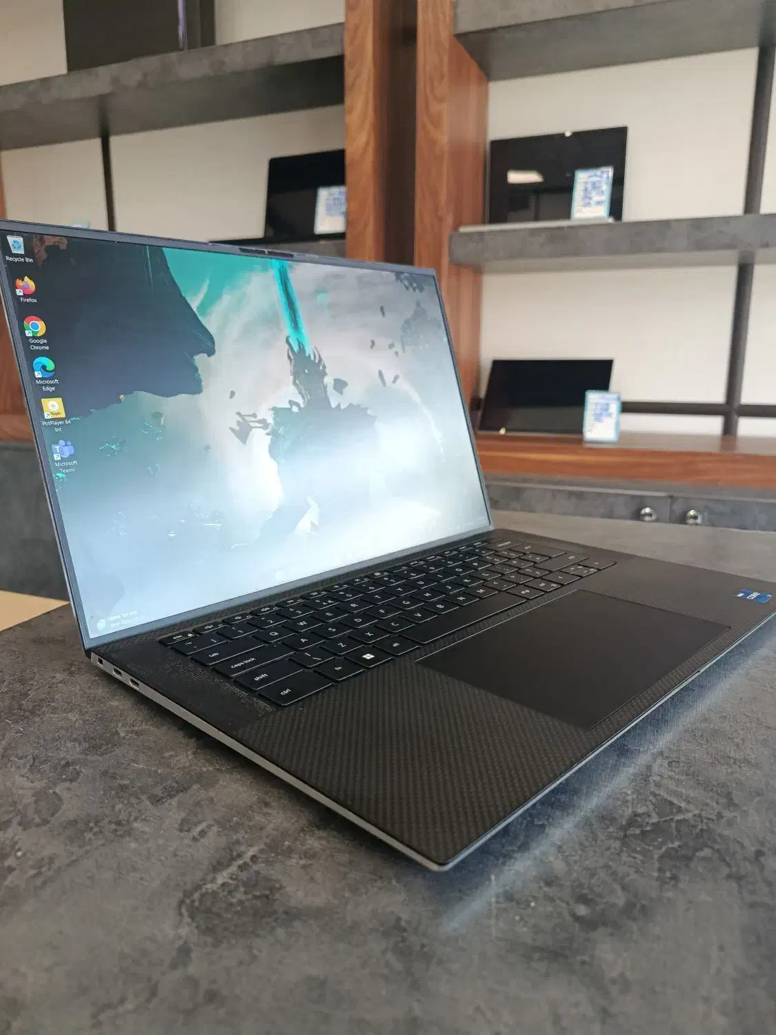 لپ‌تاپ لاکچری Dell XPS 9520|رایانه همراه|قم, صفائیه|دیوار
