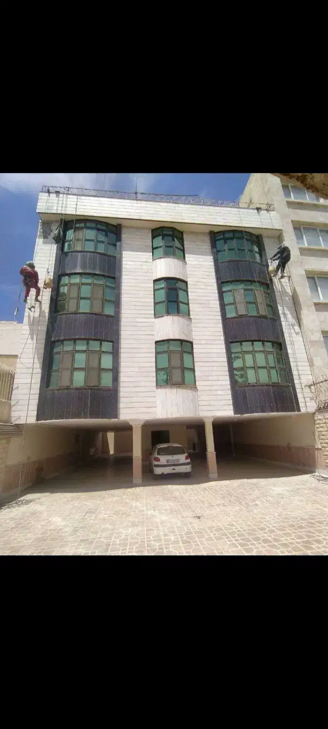 پیچ ورولپلاک کار در ارتفاع بندبازپیچ و رولپلاک نما|خدمات پیشه و مهارت|تهران, یافتآباد|دیوار