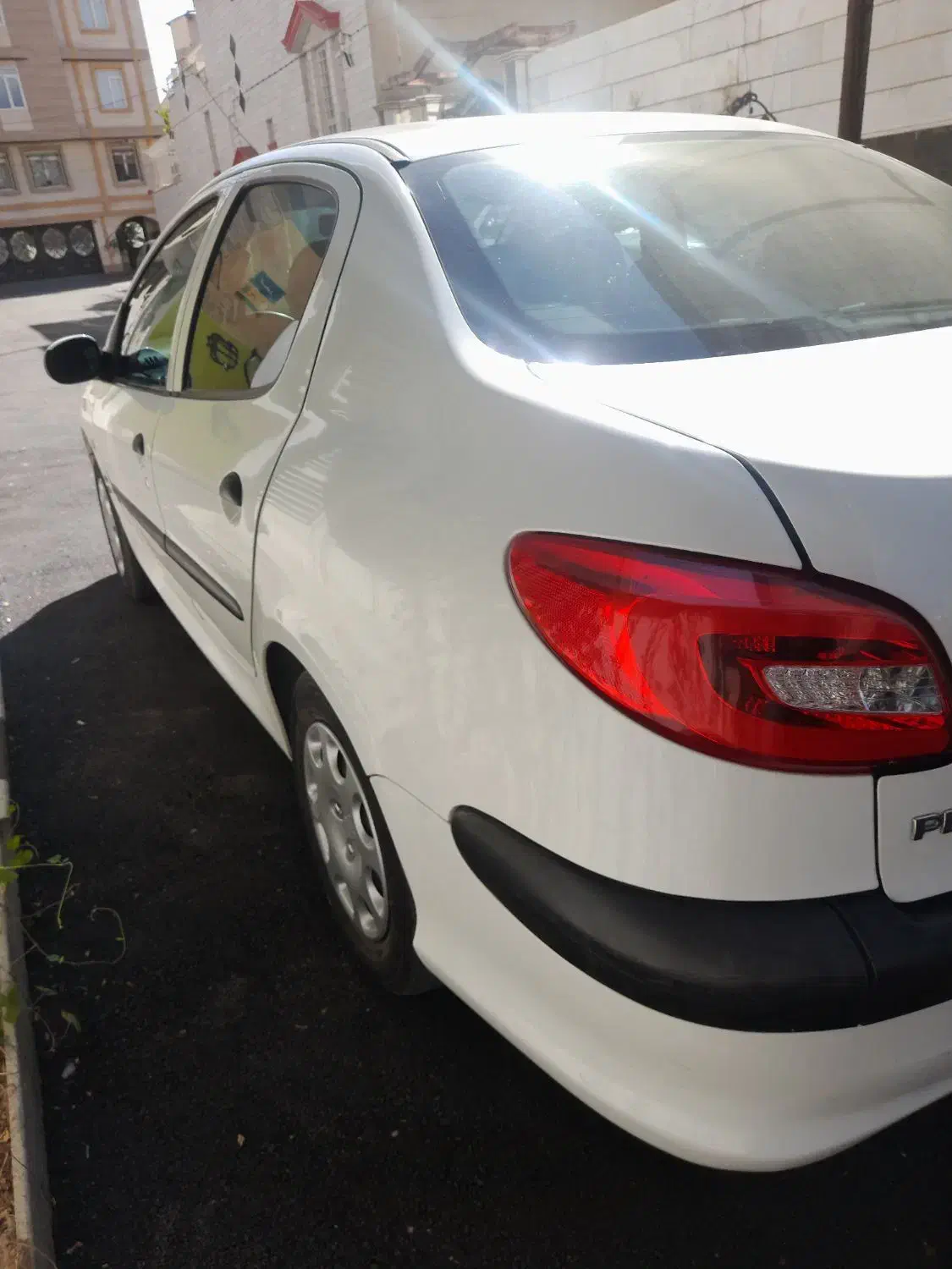 ۲۰۶.  اس دی مدل ۹۴ وی هشت|خودرو سواری و وانت|ملایر, |دیوار