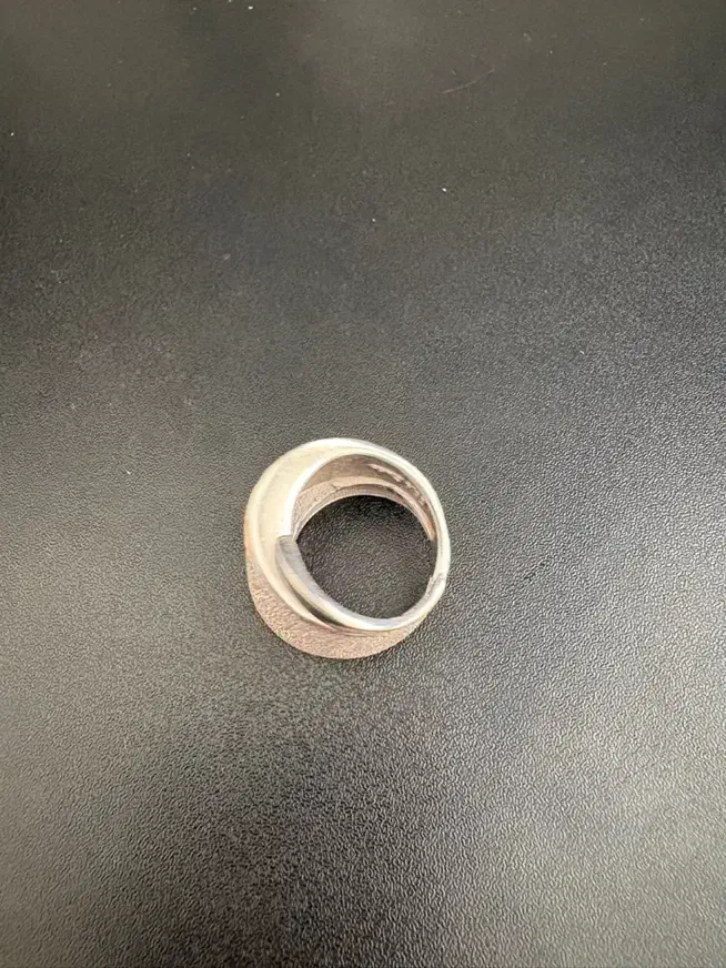 انگشتر نمادار بزرگ|جواهرات|دماوند, دماوند|دیوار