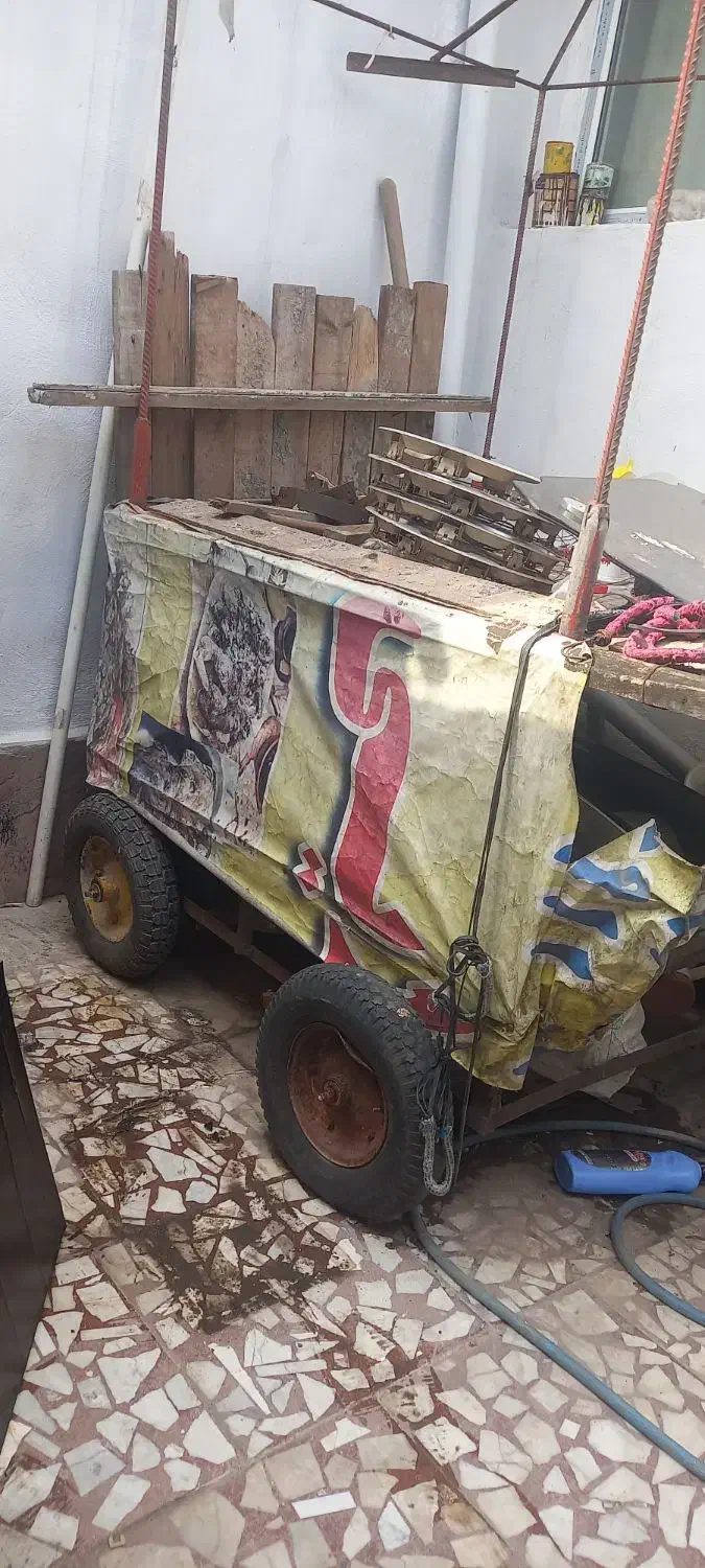 گاری کباب چرخ بادی۶تازاپاس بادی وطبق چوب واسه بساط|فروشگاه و مغازه|رشت, کوی قدس|دیوار