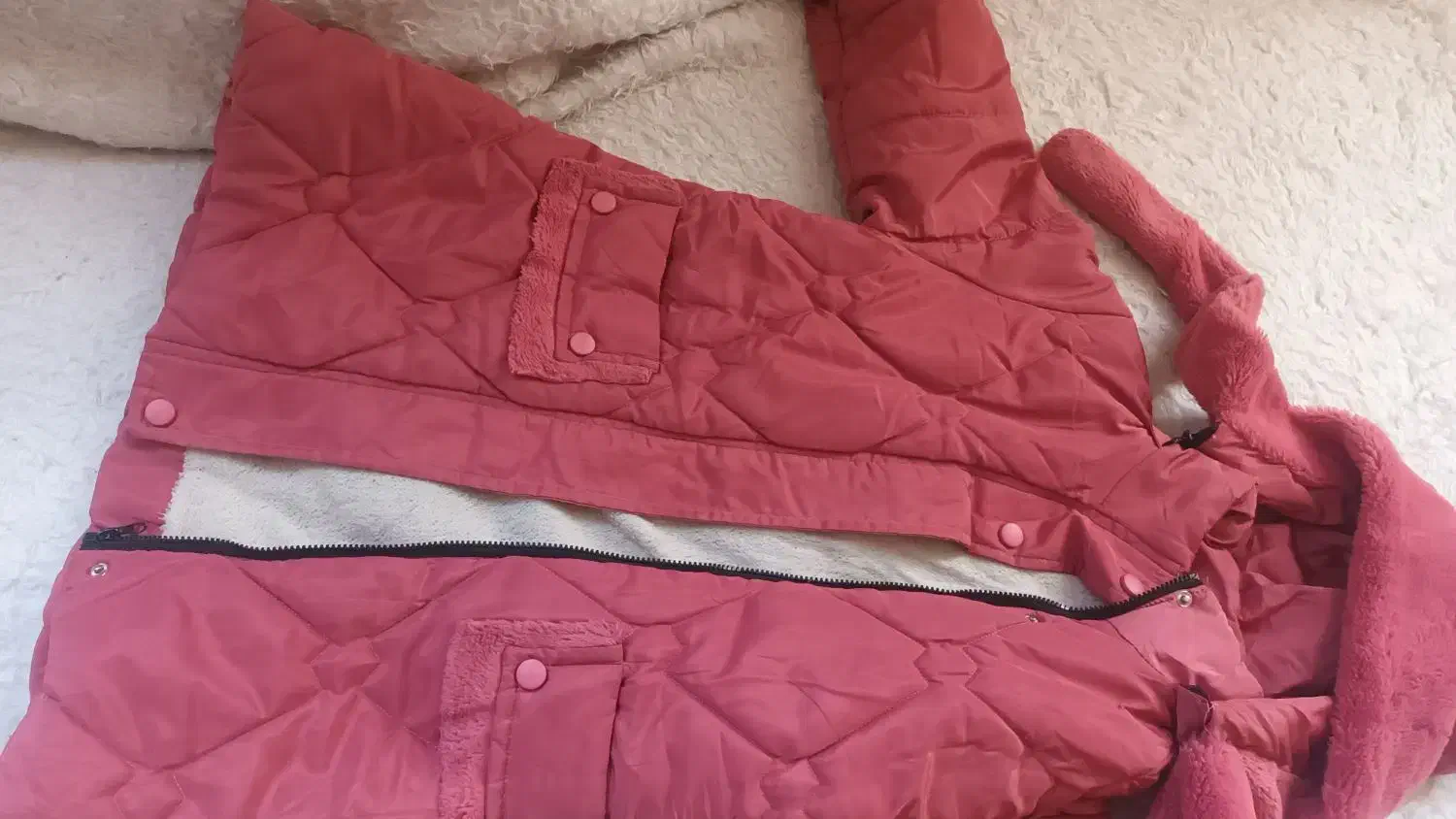 کاپشن دخترانه در حد نو|کفش و لباس بچه|شیراز, شهرک مدرس|دیوار